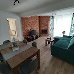 Pod Sosnami Międzylesie 6os Kwatera prywatna *
