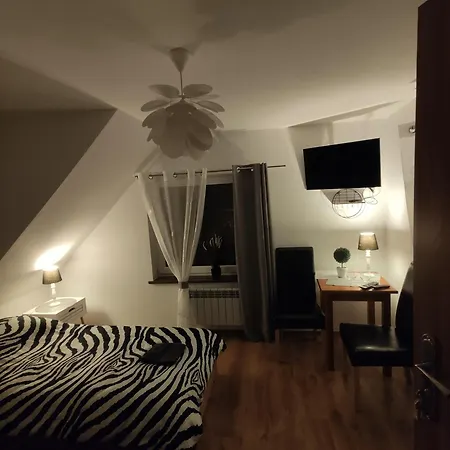 Pod Sosnami Miedzylesie 6os * Ostróda