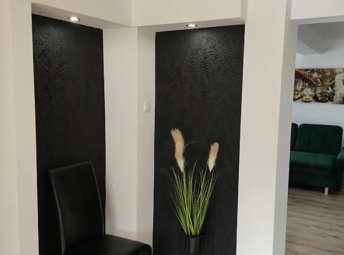 Pod Sosnami Miedzylesie 6os * オストルダ